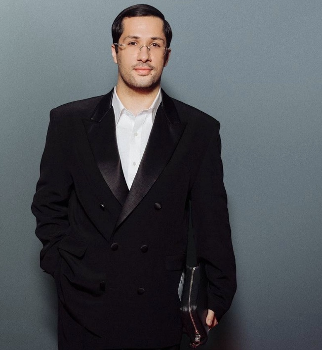 Portrait of Aleco Plax, Founder & CEO